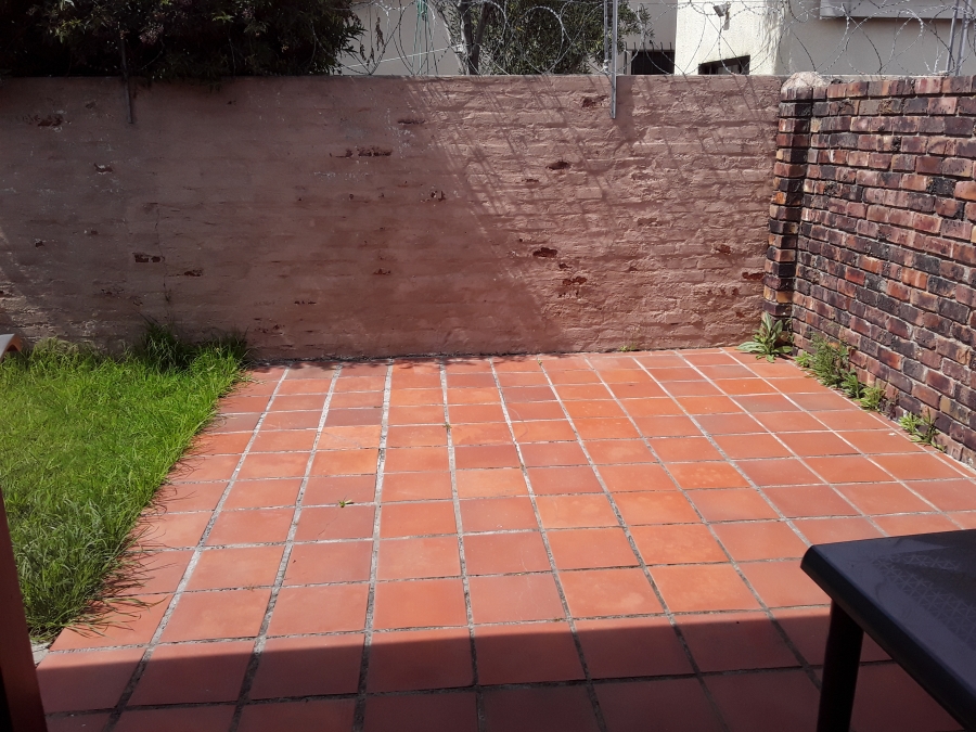 To Let 3 Bedroom Property for Rent in Somerset Park Western Cape